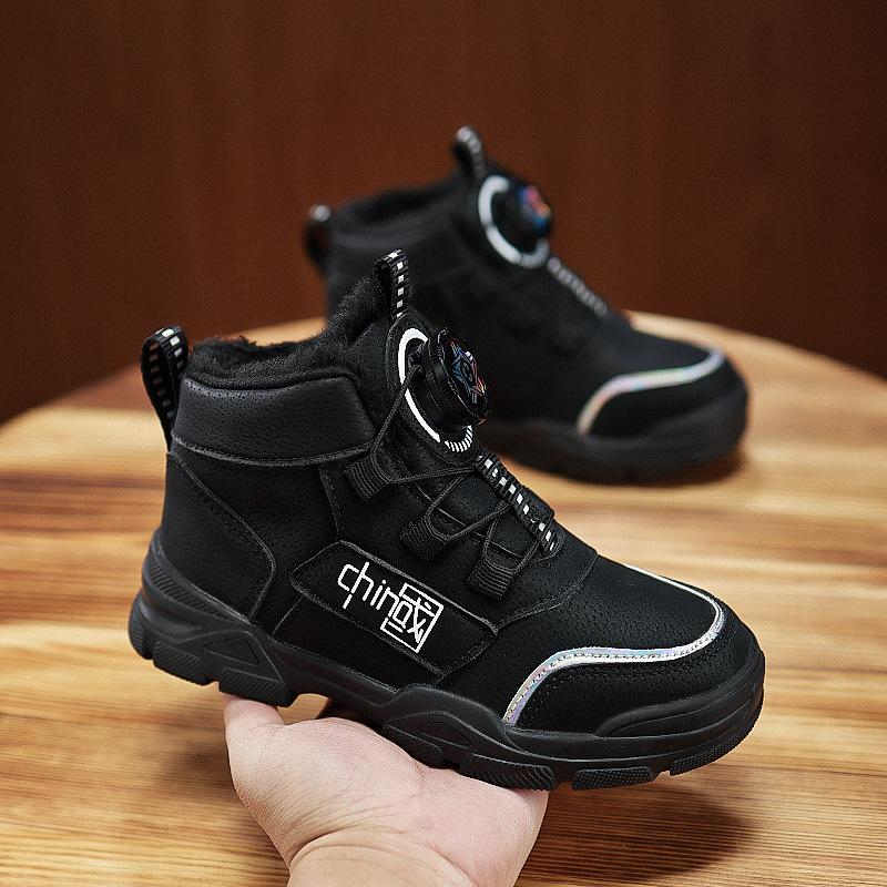 Boys' cotton shoes 2025 winter new velvet thickened button non-slip cotton shoes medium and older children's warm sports shoes