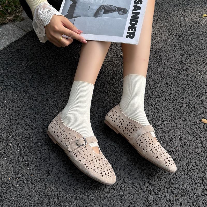 Johnature Retro Cow Suede Hollow-out Flat Shoes Breathable Soft Sole Versatile Women's Shoes