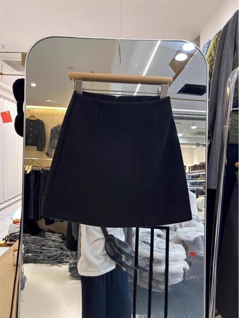 Korean Gray Wool A-line High-Waisted Midi Skirt - Elegant, Versatile, Anti-Exposure (Autumn/Winter 2025)