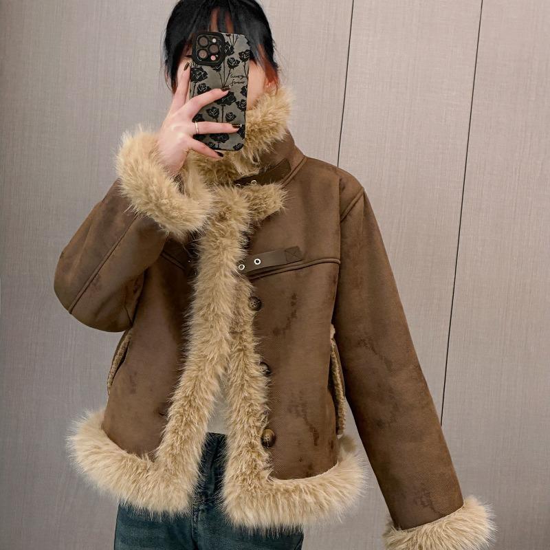 

Меховая интегрированная замшевая куртка локомотив свободная рад зимняя меховая новая утолщенная меховая куртка XL size within 75 kg