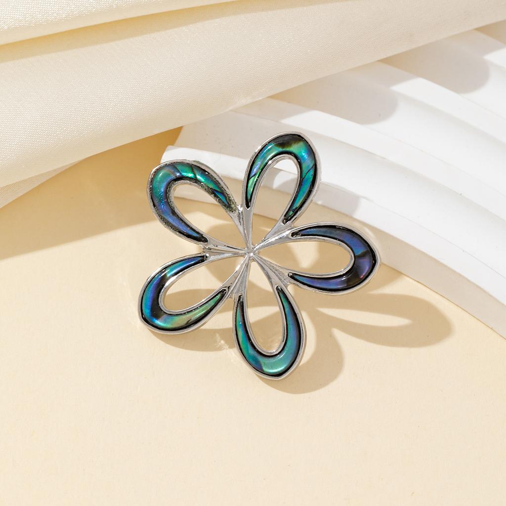 Sommerstil Damen Broschen Natürliche Muschel Exquisite Brosche 38x38mm Für Kleid Mantel Schmuckzubehör