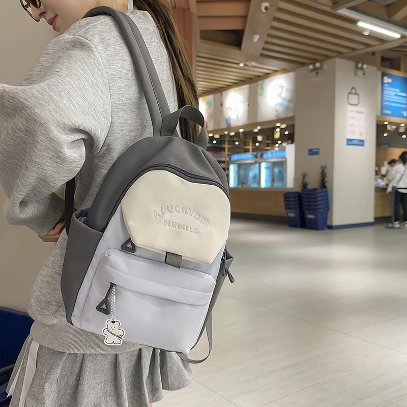 Женский рюкзак большой вместимости с цветными блоками для путешествий — фото 6