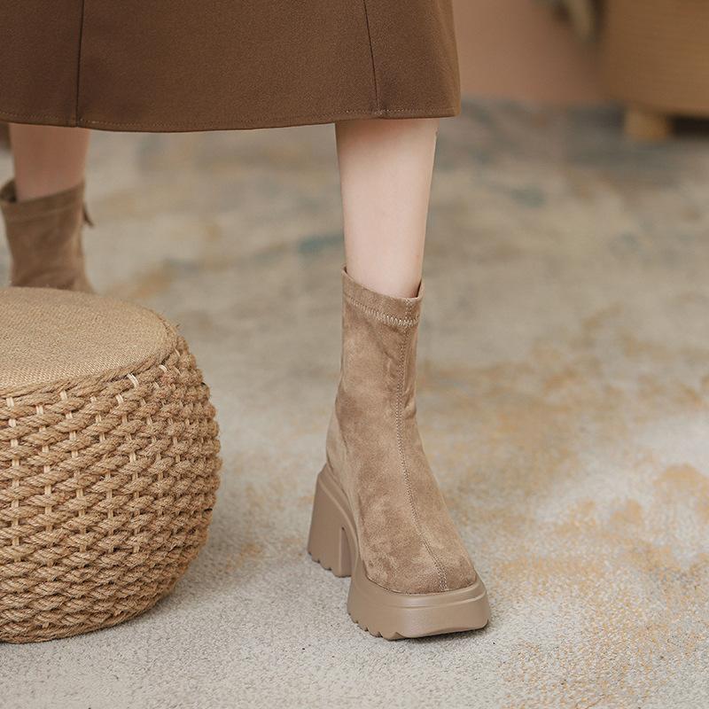 

Новые осенне-зимние тонкие коричневые эластичные тонкие ботинки женские с внутренней платформой короткие ботинки на толстой подошве ботинки Мартин 39