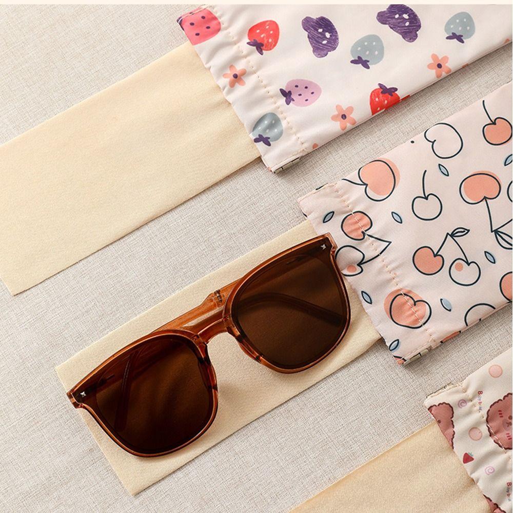 

Strawberry Storage Bag Egg Glasses Case Creative Leaf Spring Bag Girls