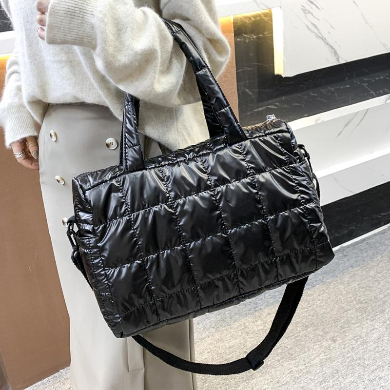 Fashionable Women's Tote Bag, Female Large Capacity Padded Shoulder Bag, Quilted Checkered Handbag, Down Messenger Bag