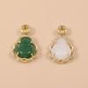 Mehrfarbiger Chalcedon Buddha Anhänger für Damen mit vergoldetem Kupfer und Diamant-Inlay an einer Schlüsselbein-Kette