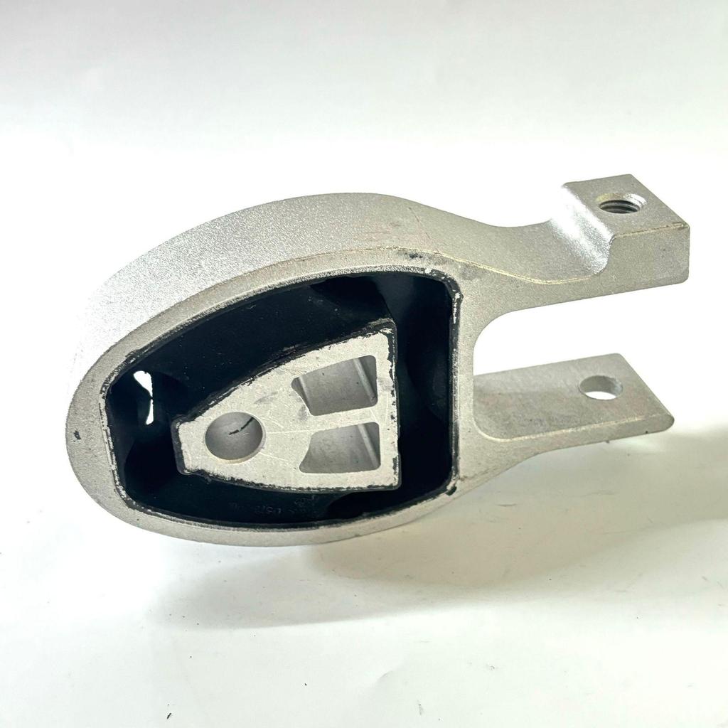 Ford CD13 Rear Gearbox Mount Rubber Shock Absorber Buffer, DS73 6P082 AA, 1.5 Model.