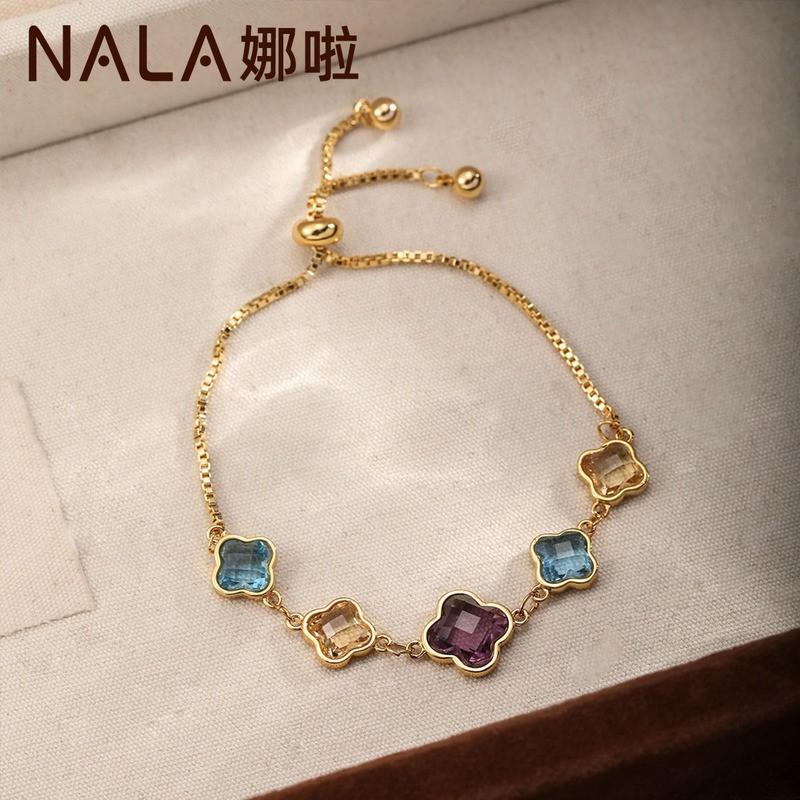 Elegant Geometric Crystal Bracelet Women 18K Gold Plated Copper With Glass Crystals Clover Shape Lightweight Luxury Daily