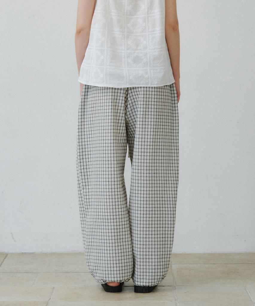 MAIS Seersucker Banding Balloon Pants / Ivory