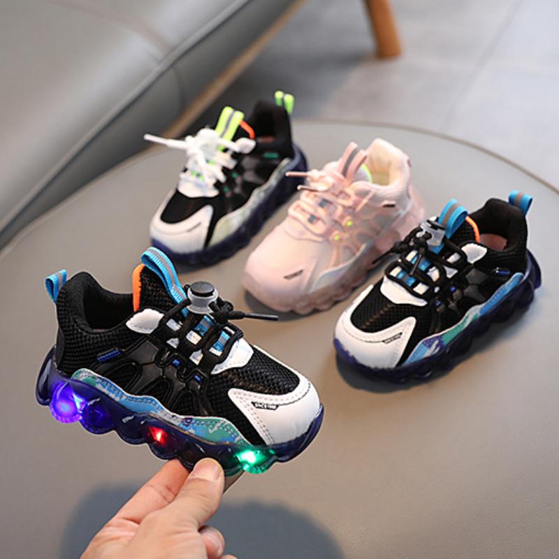 Весенне-осенние новые сетчатые детские кроссовки со светодиодной подсветкой — фото 4