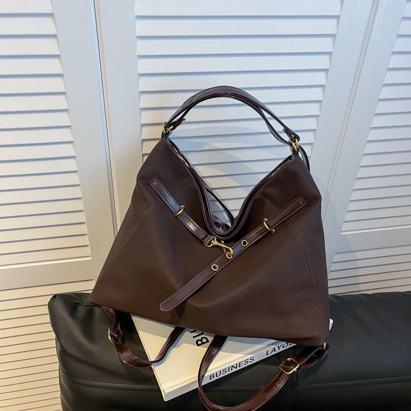 Prosta i pojemna torba dwustronna damska nowa torba na ramię modna i swobodna torba kurierska do dojazdów