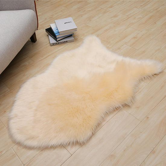 Tappeto e Cuscino in Lana Sintetica Peluche per Soggiorno