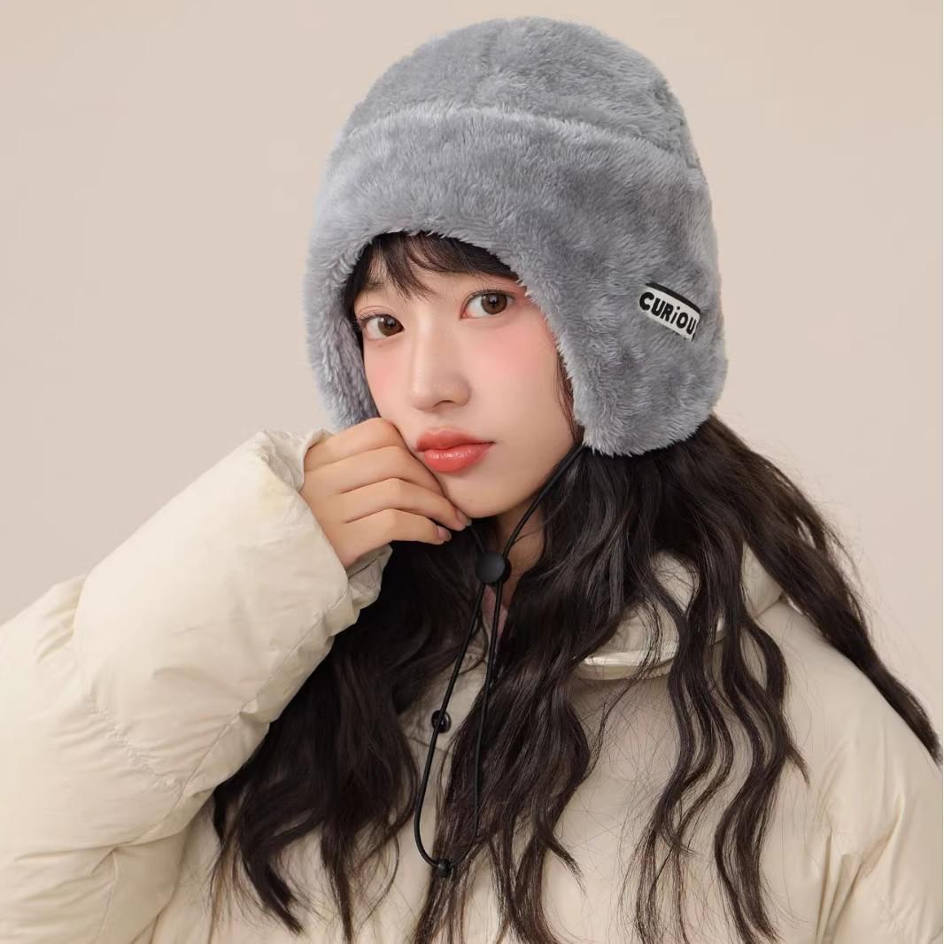 

Women s Plush Winter Hat and Scarf: Windproof, Cold-Proof, Dual-Use Neck Warmer for Cycling and More.