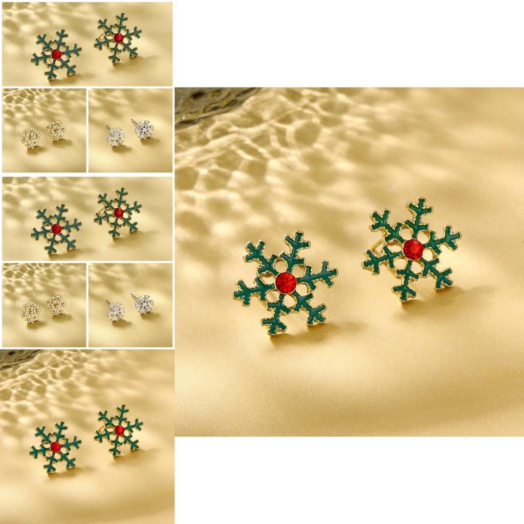 Fashionable Snowflake Stud Earrings With Unique Metal Design Perfect Holiday Jewelry