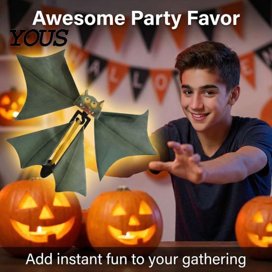Cute Animal Toys 2Pcs Wind Up Flying Bat for Halloween Party Pranks, Realistic Magic Props Fun Accessories with Wings, Creative Interactive