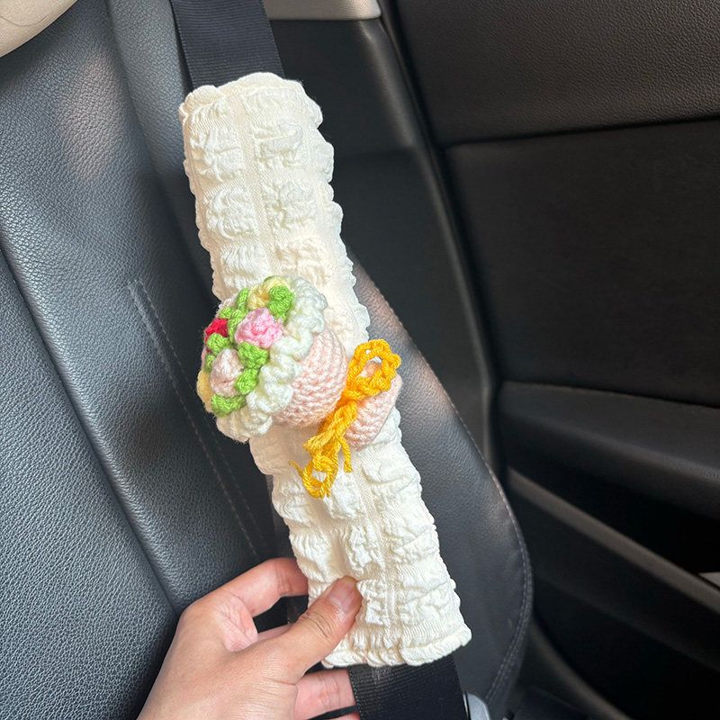 Car Seatbelt Shoulder Pad Anti-Neck-Strangling Cartoon Cute High-End Car Interior Decoration Car Child Protection Cover for Women