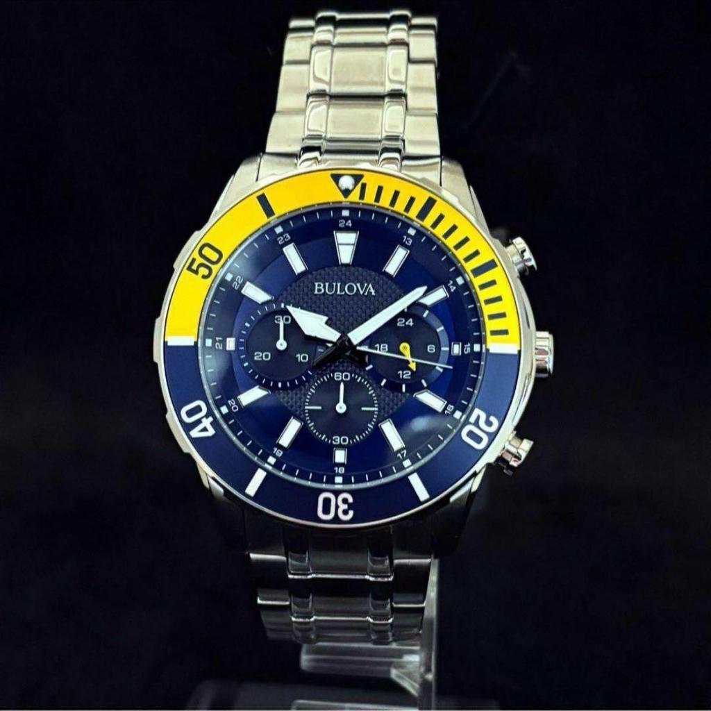 Used [BULOVA] Bulova/Men's watch/Stylish/Chronograph/Extremely rare/For men/Yellow gold.Silver.Blue color/Display item special price