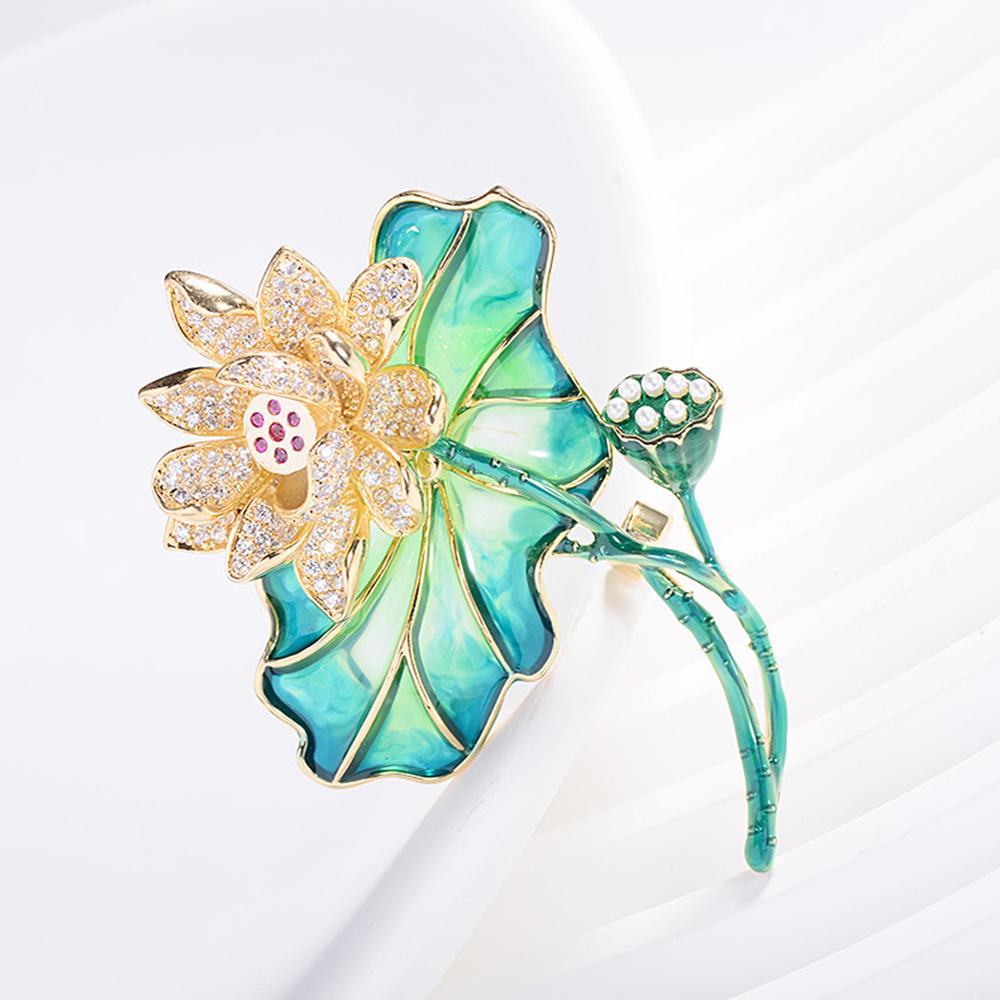 Fashion Crystal Lotus Flower Brooch Pin Rhinestone Brooches Wedding Jewelry Gift