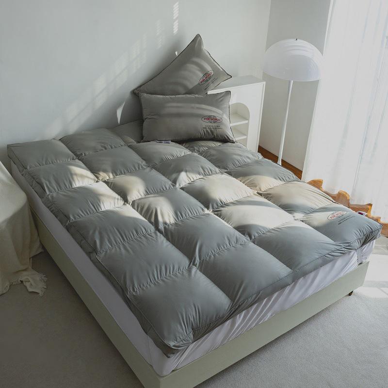 

Потовщений наматрацник з білого гусячого пуху - Теплий, п ятизіркової готельної якості, для гуртожитків та татамі-футонів 100x200cm