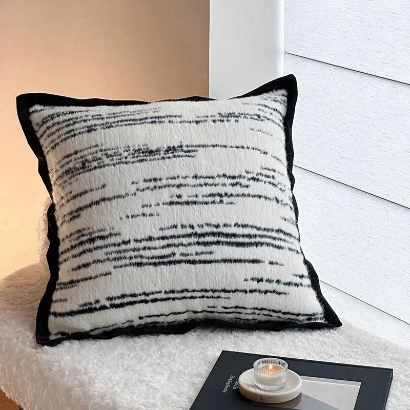 Urban Style Imitation Mink Fur Sofa Throw Pillow Luxury Leopard Print Jacquard Pillows for Bed Soft Fluffy Decor Back Cushion