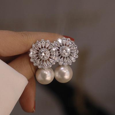 Romantische Damen Ohrstecker Imitationsperle Zarte Damenohrringe für Party Geschenk Top Qualität Schmuck Dropshipping
