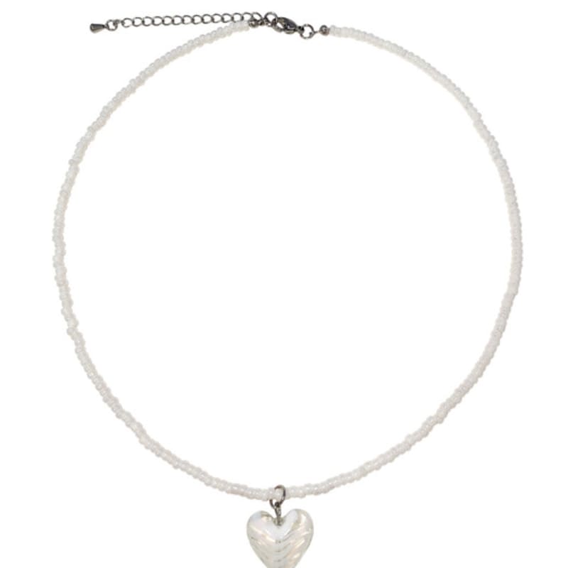 

Love or not White Love Pearl Beads Necklace one