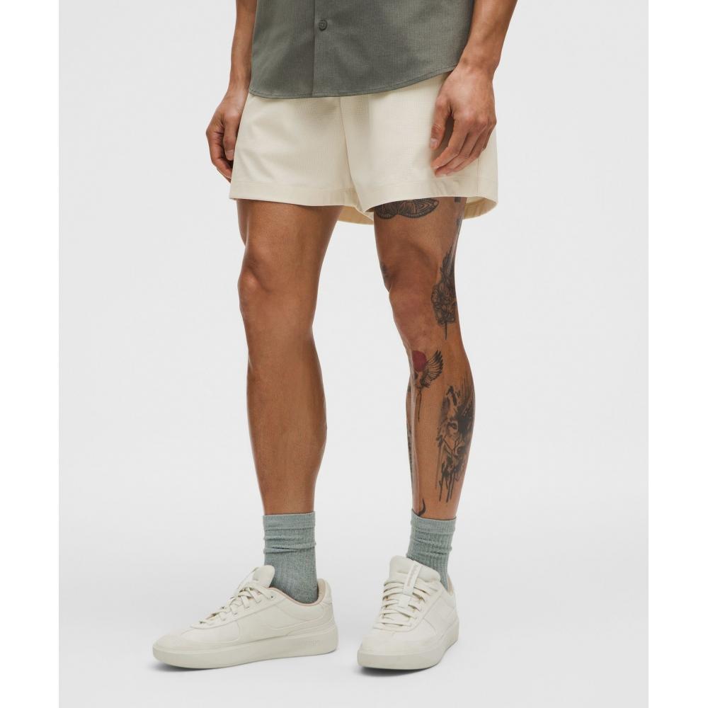 

LululemOn Abc Wovenair Pull On Short 5 Light Ivory M/5