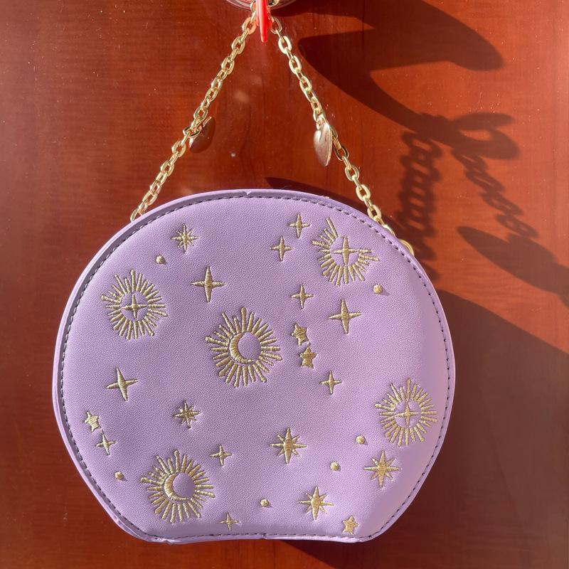 

Женская сумка-мессенджер из искусственной кожи в стиле ретро 2024 года, такая же сумка в стиле французской цепочки, модная синяя сумка-мессенджер с вышивкой