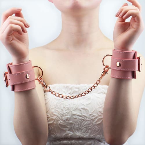 Liebe Seele Luxury SM Goods Collar Handcuffs Restraint Set Genuine Leather Cosplay Training Queen (Pink)