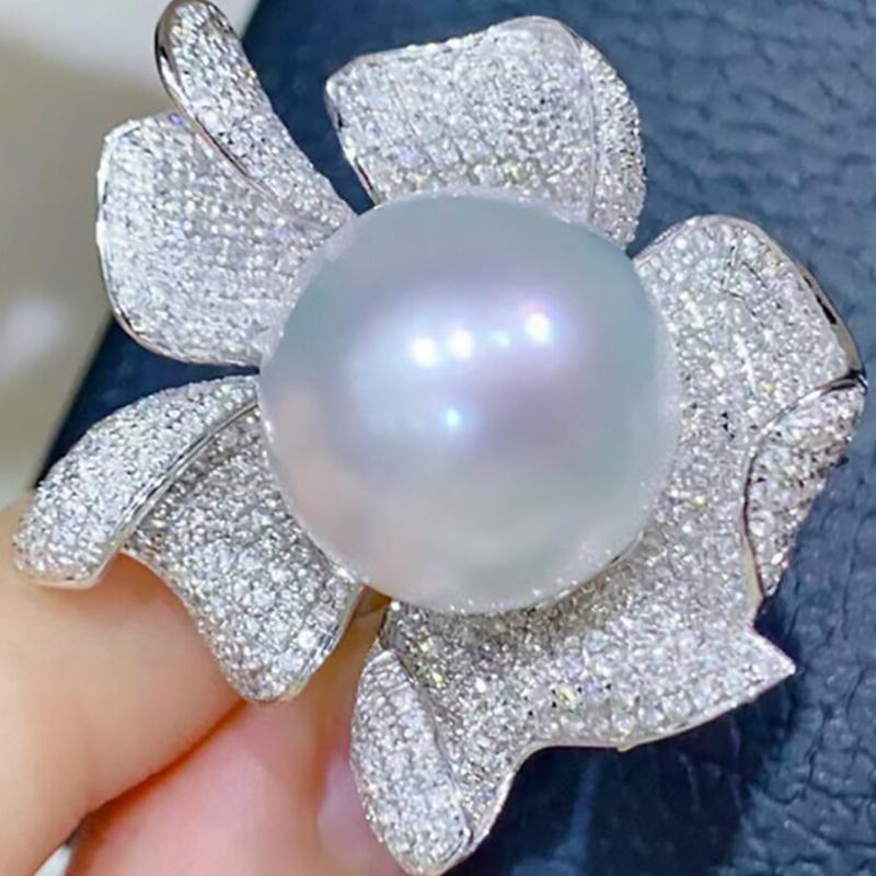 Huitan Gorgeous Flower Design Women Ring Full Bright Cubic Zirconia Elegant Wedding Party Imitation Pearl Accessories Jewelry