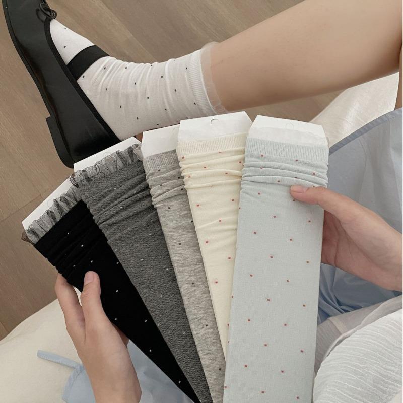 Women's Summer Thin Mesh Polka Dot Solid Color Lace Lace Cotton Boneless Tube Stack Socks