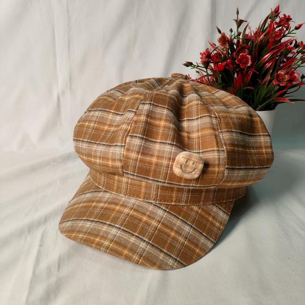 Retro plaid octagonal hat women's autumn and winter warm new versatile fashion painter hat show face little beret