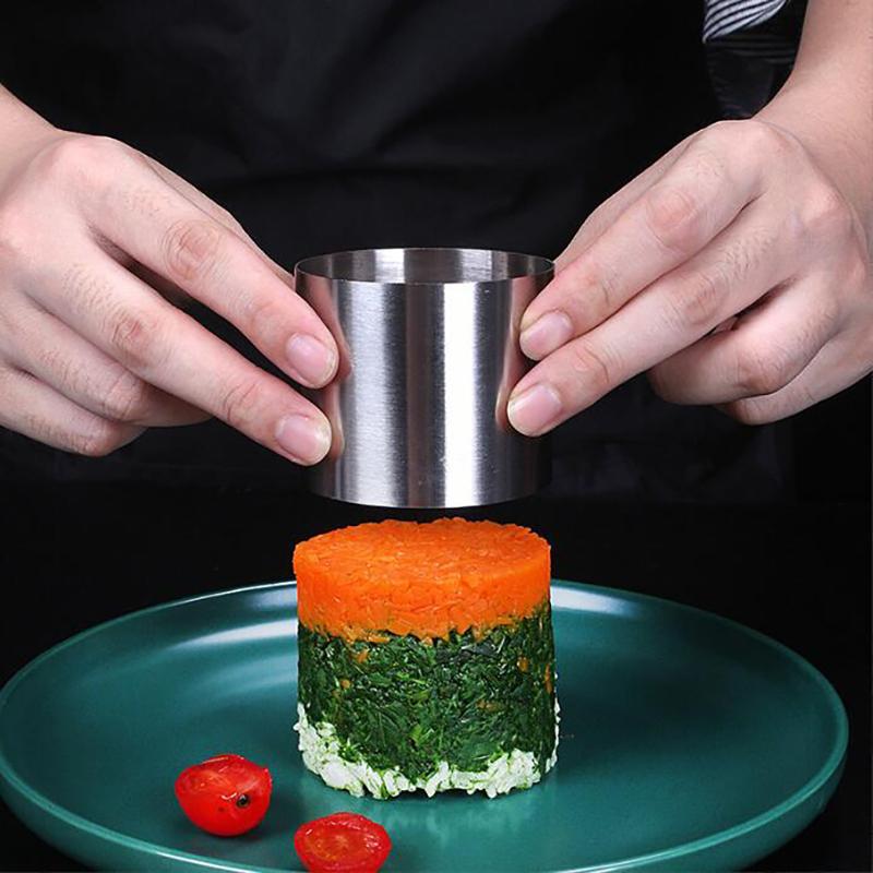 Runde Reisbällchenform mit Ausdrücker Edelstahl Dessert Mousse Kuchenringe Leichtes Entformen Sushi-Zubereitungsform Küchenwerkzeug