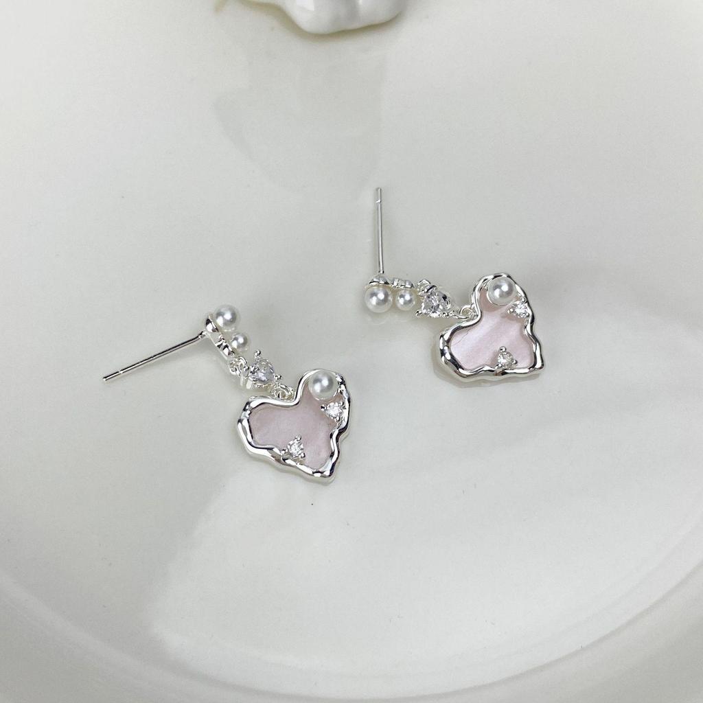 S925 Silver Needle Pink Heart Earrings - Gold Plated Brass with Drip Oil, Zircon, and Pearl Accents. Cute and Sweet Studs.