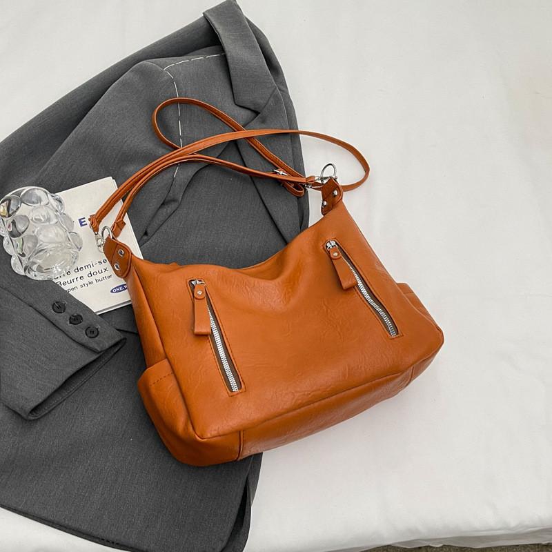 

Retro Capacity Large Tote Crossbody Bag With Zipper Closure For Daily Office