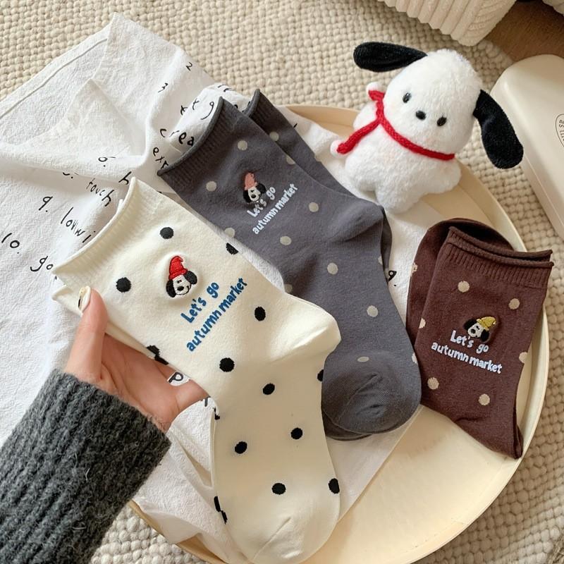 Ladies Fall New Polka Dot Cartoon Puppy Embroidered Sweat Absorbing Breathable Boneless Mid Tube Socks