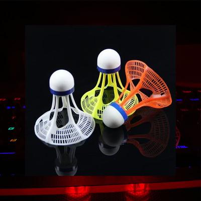 Bedminton – Badmintonové míčky