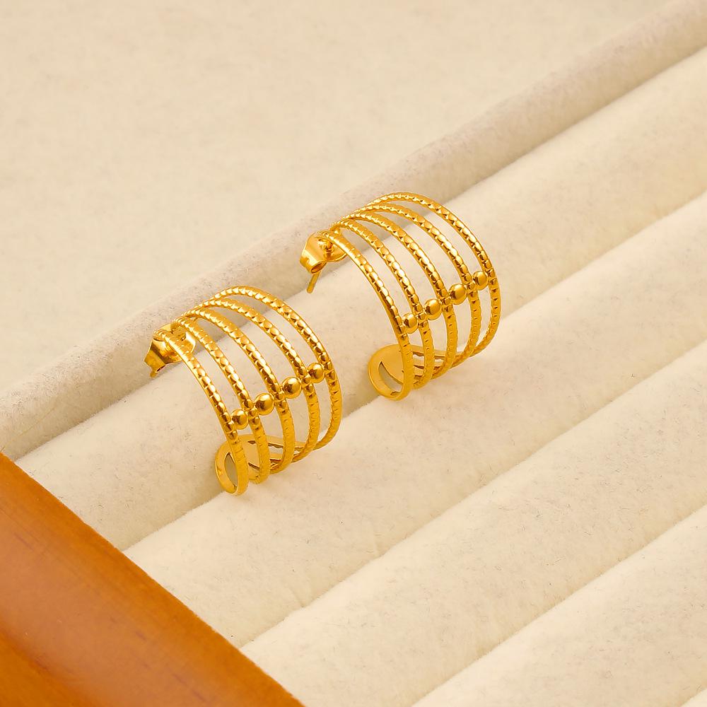 18K Gold Titanium Steel Ram Horn Heart C-Shape Earrings - Fashionable European & American Hollow Ear Studs