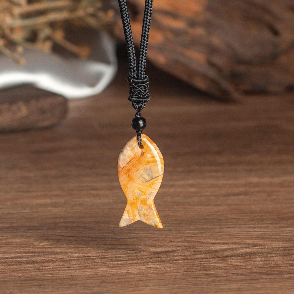 Natural crystal pendant, pink crystal, Dongling, woven fish brand necklace, jewelry