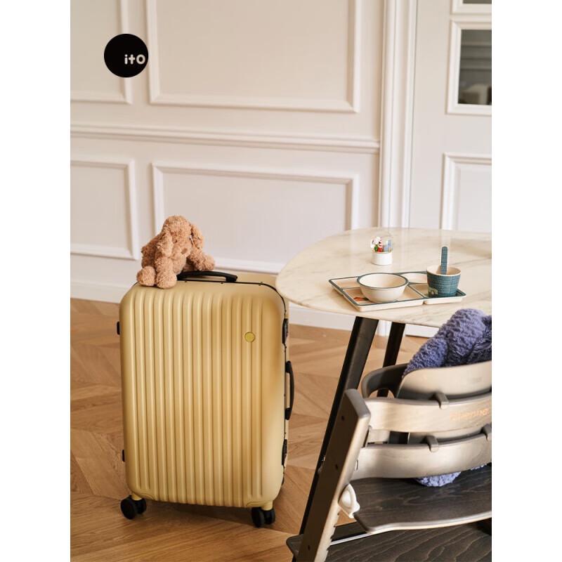 ITO PC Hardside Spinner Luggage with TSA Lock