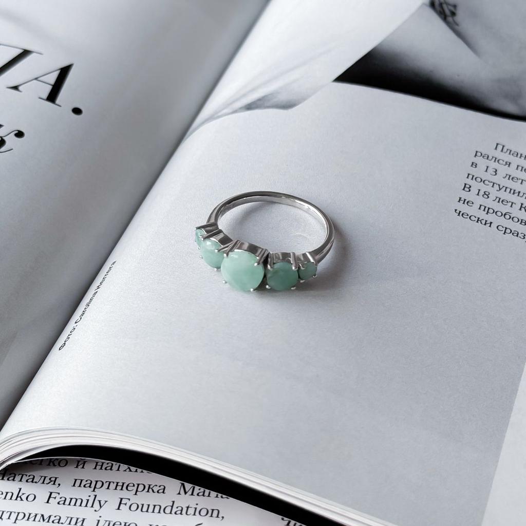 Серебряное кольцо с натуральным изумрудом 2.633ct, вес изделия 2,85 гр (1803493)