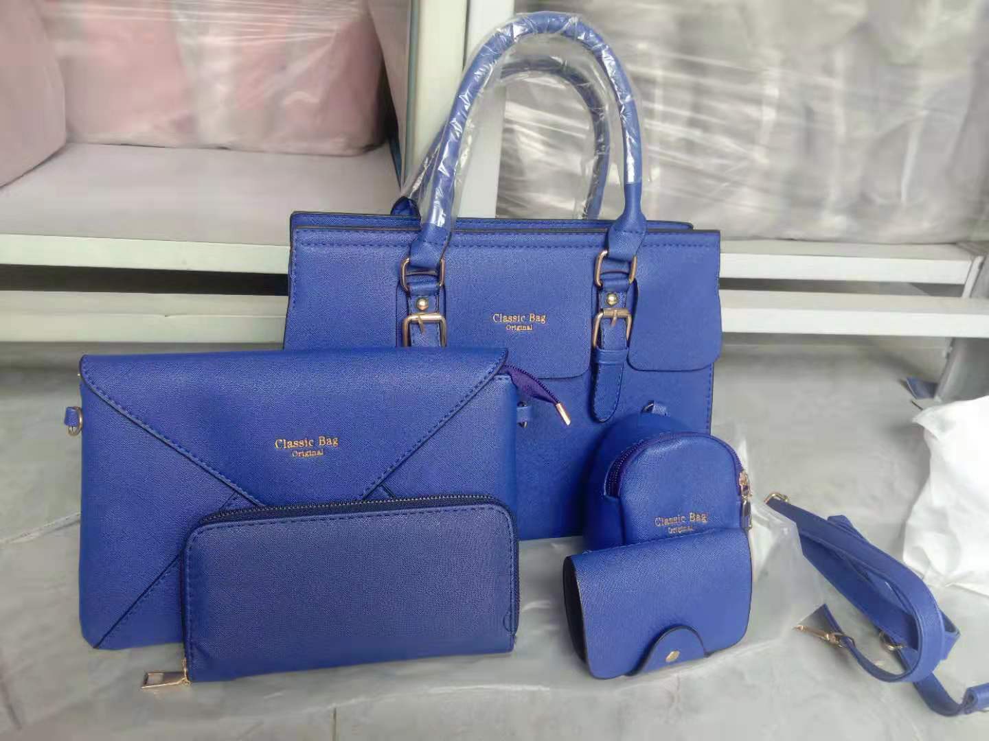 

новый трехкомпонентный женский корейский вариант модной сумки через плечо для детей и мам, переносной большой комплект для матери и ребенка синий