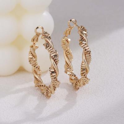 Fashion Temperament Twisted Gold Earrings Women'S Fashion Twist Circle Earrings Personalized Flow Geometric Earrings
