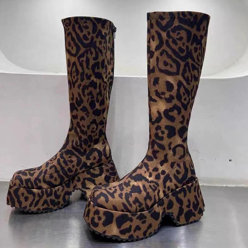 Leopardí kozačky nad koleno Dámské platformové sněhule Semišové boty se čtvercovou špičkou 2024 Trendový design Vysoké podpatky Chelsea boty Goth Botas