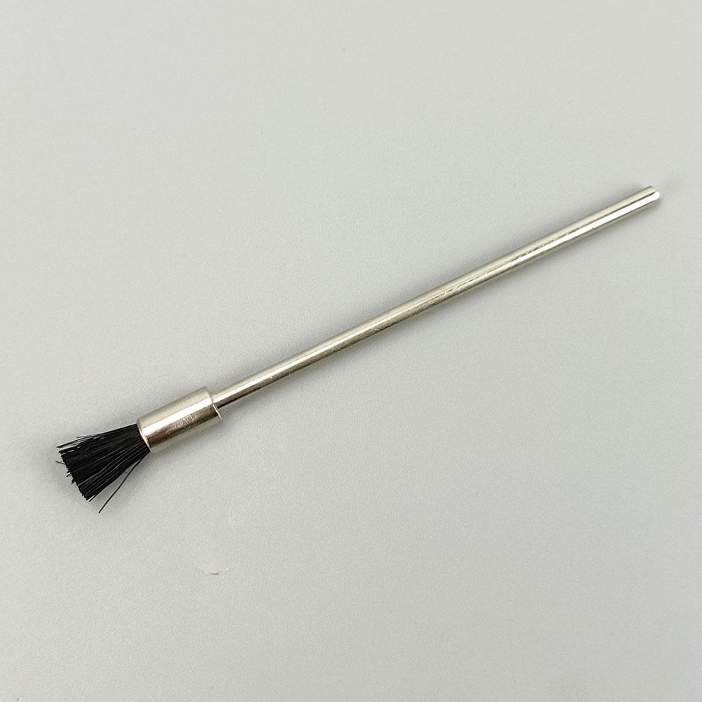 Airbrush Spray Gun Cleaning Kit: Includes Small Brush, Rinse Gun, Nozzle, and Four Ventilation Accessories for Auto Repair.