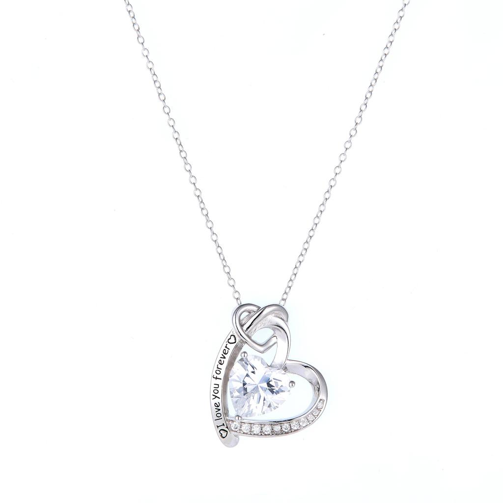 Exquisite necklace with heart-shaped pendant, "embrace of mother and child" jewelry, elegant accessories for women on mother's day