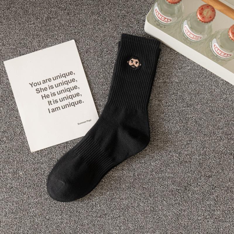 Svarta Strumpor Herr Mellanhöga Trendiga Vita Strumpor Hög Midja Mångsidiga Mellanhöga Sports Sommar Låga Strumpor