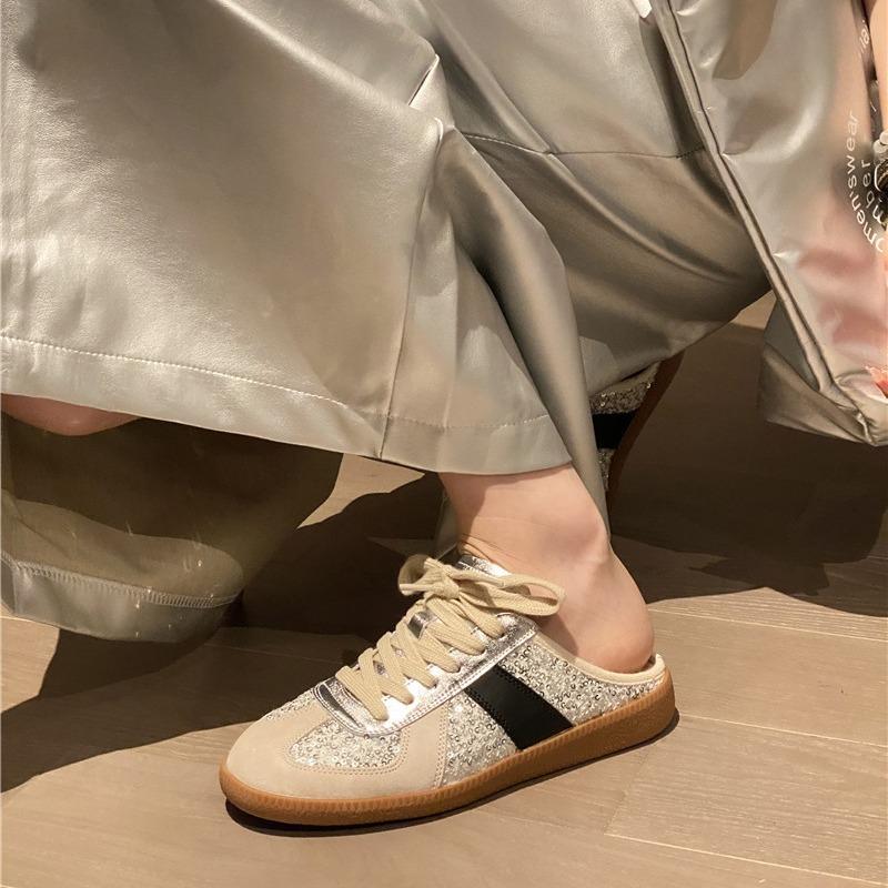 

Fashion Ladies Shoes 2025 Fashion Closed Toe Women s Slippers New Color Matching Casual Hot Sale Breathable Light Outdoor Flat Slippers 36 серебряный