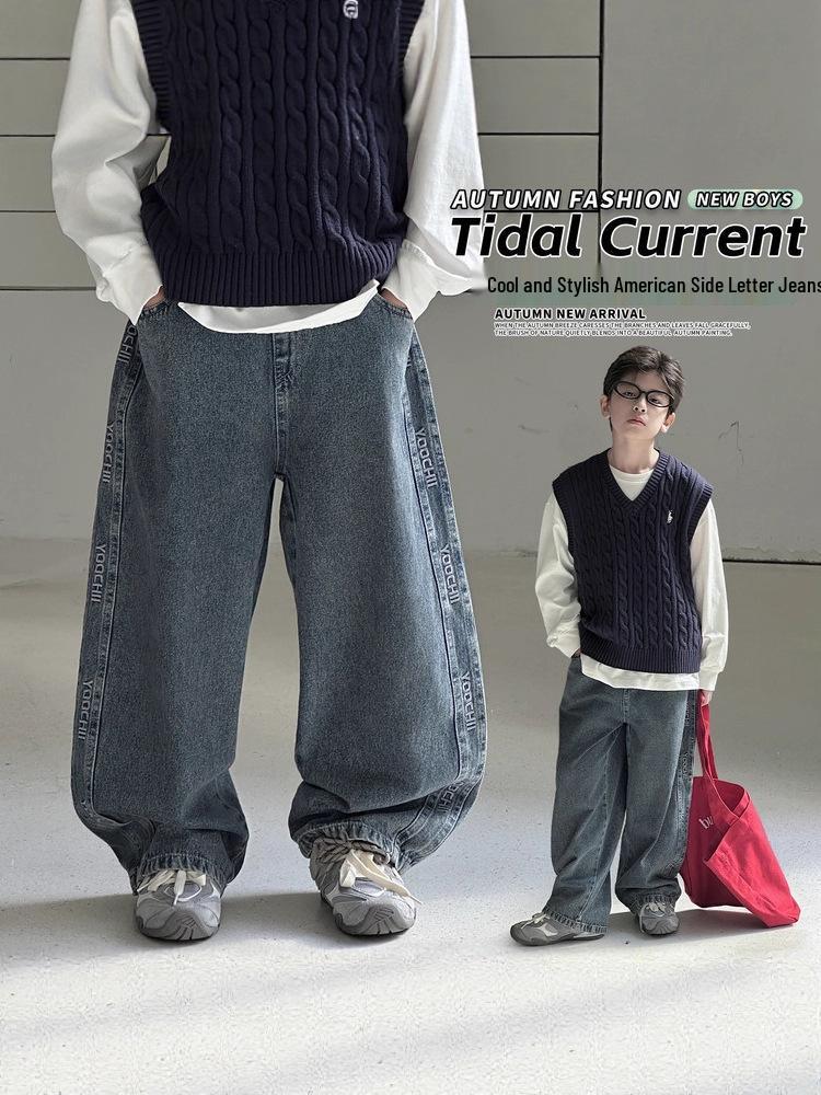 2025 Jesień Stylowe Dżinsy Amerykańskie z Haftem Literowym i Dużymi Kieszeniami