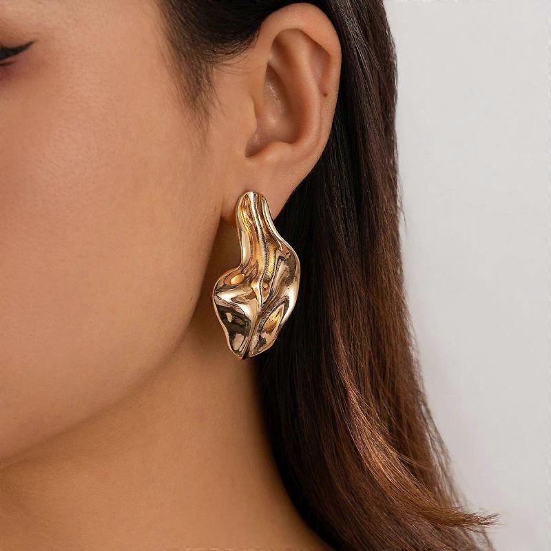 Gold Irregular Metal Pleated Earrings - Aesthetic Party Jewelry